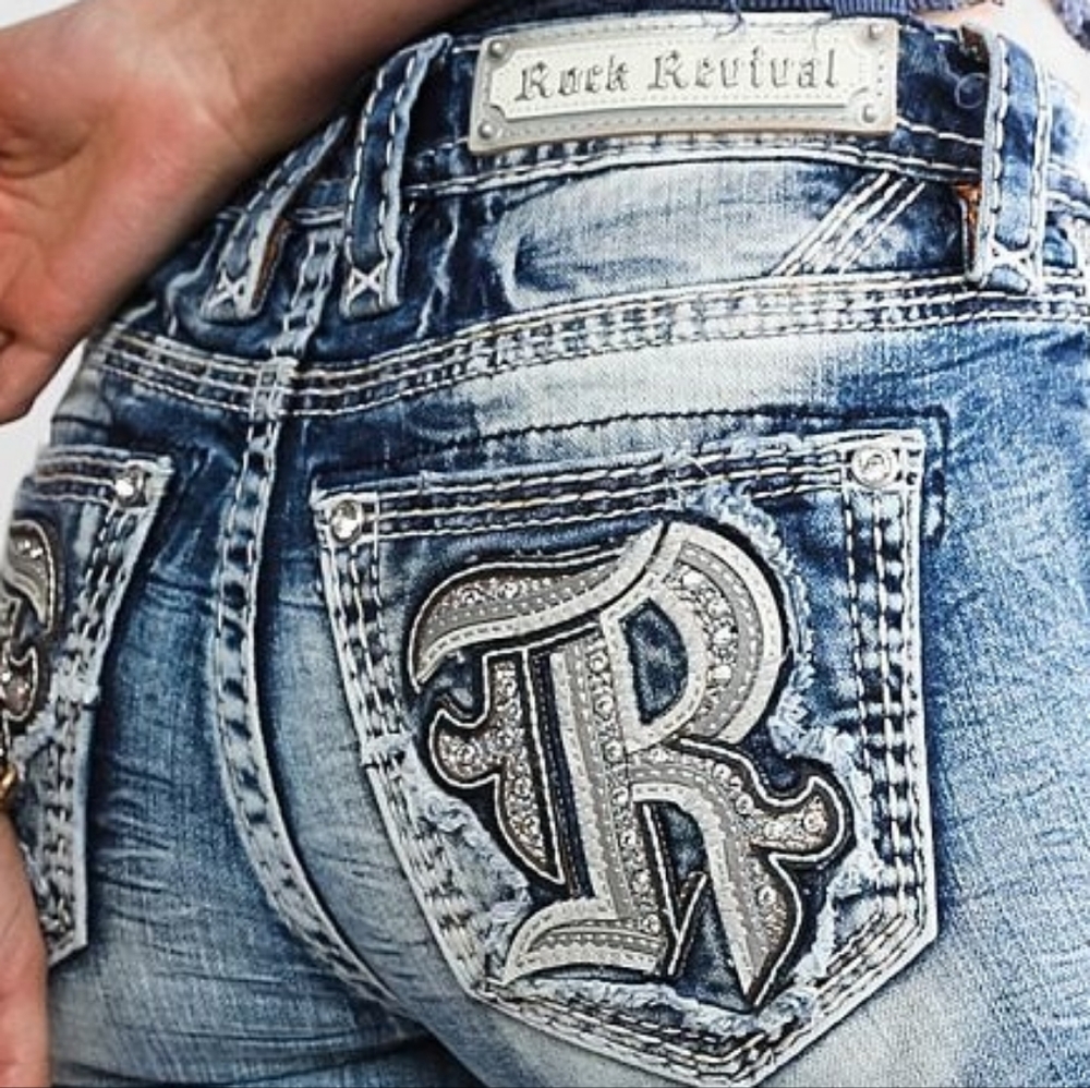 ❤️NWT!!❤️ ROCK REVIVAL EILISH MID RISE BOOTCUT JEANS Size 29